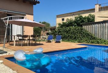 Chalet en  Vilamacolum, Girona Provincia