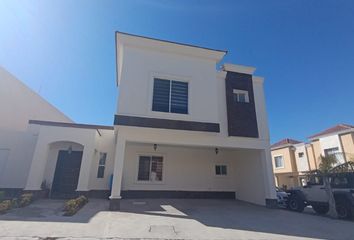 Casa en  Boulevard Del Valle 471-479, Lomas Del Valle Ii, Ramos Arizpe, Coahuila De Zaragoza, 25903, Mex