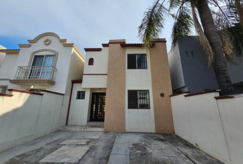 Casa en condominio en  Avenida Puerta De Hierro, Puerta De Hierro, Monterrey, Nuevo León, 64349, Mex