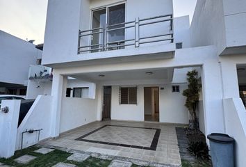 Casa en condominio en  Calle Circuito Tritón, Jardines De Las Fuentes, La Cuchilla, Zapopan, Jalisco, 45200, Mex