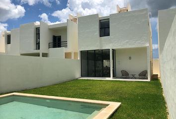 Casa en condominio en  Calle 26, Conkal, Yucatán, 97345, Mex