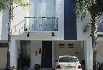 Casa en condominio en  Privada Ceiba, El Fortín, Zapopan, Jalisco, 45066, Mex