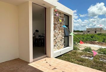 Casa en condominio en  Pueblo Cholul, Mérida, Yucatán