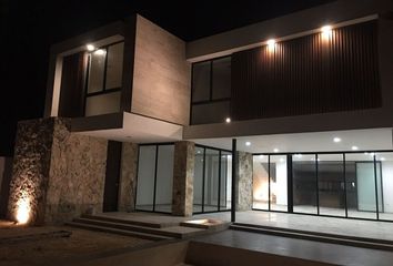 Casa en condominio en  Calle 28, Komchén, Mérida, Yucatán, 97302, Mex