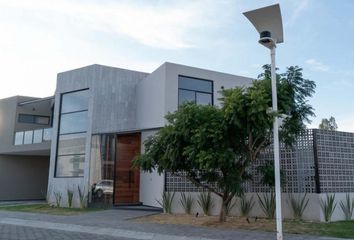 Casa en  Santiago Momoxpan, San Pedro Cholula