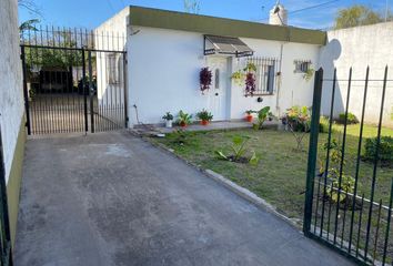 Casa en  Monte Grande, Esteban Echeverría