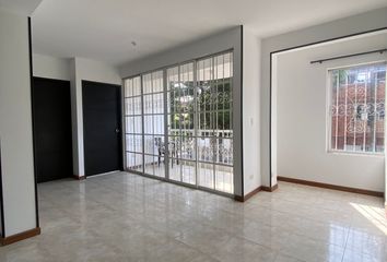 Apartamento en  Cristóbal Colón, Cali