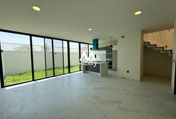 Casa en condominio en  Avenida Paseo Del Anochecer, Zapopan, Jalisco, 45019, Mex