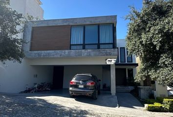 Casa en  El Paraíso, Ciudad Santa Catarina, Santa Catarina