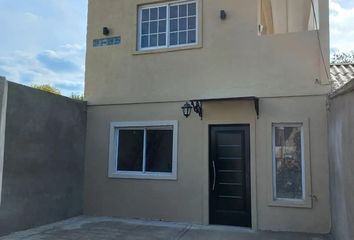 Casa en  Calle Gelly Y Obes 1062, San Miguel, B1662, Provincia De Buenos Aires, Arg