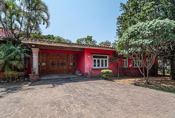 Casa en  Privada Tepoztecos, Cerritos, Colonia Los Cerritos, Cuernavaca, Morelos, 62326, Mex