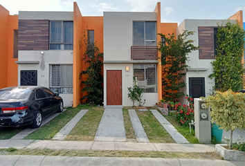 Casa en condominio en  Calle Colina Remedios, Colinas De Tonalá, San Nicolás, Tonalá, Jalisco, 45422, Mex