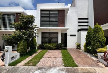 Casa en  Paseo Del Punhuato, Terrazas Tres Marías, Morelia, Michoacán De Ocampo, 58254, Mex