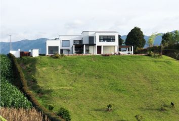 Villa-Quinta en  El Carmen De Viboral, Antioquia