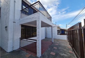 Casa en  Cambulos, Girardot