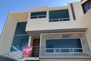 Casa en  Calle Mil Cumbres, Cumbres Del Cimatario, Huimilpan, Querétaro, 76973, Mex