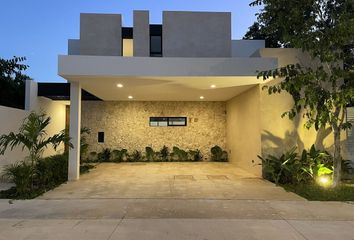 Casa en condominio en  Calle 18 108-108, Cholul, Mérida, Yucatán, 97305, Mex