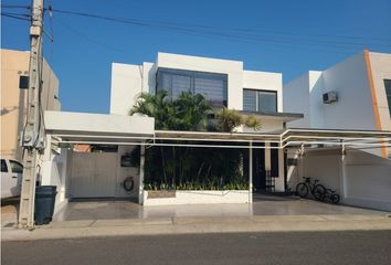 Casa en  Manta