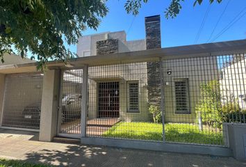 Casa en  Castelar, Partido De Morón