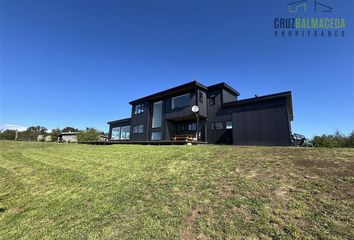 Casa en  Puerto Varas, Llanquihue