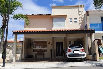 Casa en  Bosques Del Cimatario 1a Sección, Municipio De Querétaro