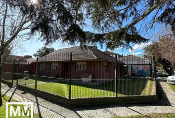 Casa en  Lopez De Gomara, Mar Del Plata