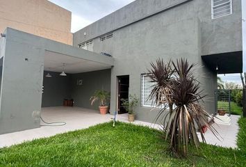 Casa en  Puerto Roldán, Roldán