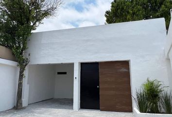 Casa en  Calle Ciruelos 309, Hacienda Las Puentes, San Nicolás De Los Garza, San Nicolás De Los Garza, Nuevo León, 66465, Mex