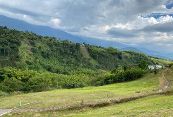 Lote de Terreno en  Pinares, Sur, Armenia