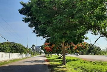 Lote de Terreno en  Periférico Licenciado Manuel Berzunza, San Juan Bautista, Mérida, Yucatán, 97302, Mex