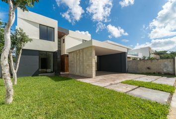 Casa en condominio en  Calle 28, Komchén, Mérida, Yucatán, 97302, Mex