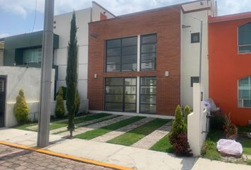 Casa en condominio en  Calle San Salvador 2, Las Haciendas, Metepec, México, 52156, Mex