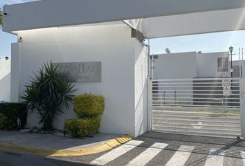 Casa en condominio en  Avenida Puente De La Reina, Puerta Navarra, Santiago De Querétaro, Querétaro, 76116, Mex