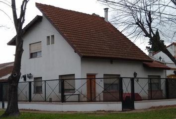 Casa en  Adrogué, Partido De Almirante Brown