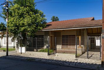 Departamento en  Adrogué, Partido De Almirante Brown