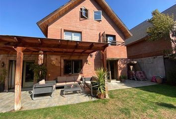 Casa en  Lo Barnechea, Provincia De Santiago