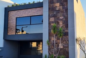 Casa en condominio en  Privada Guaymas, Parque Baja California Sur, Parque San Luis Potosí, Ocoyucan, Puebla, 72830, Mex