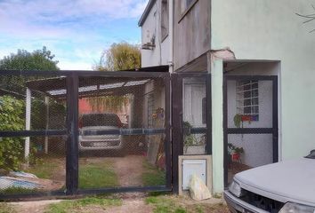 Casa en  Lisandro Olmos, Partido De La Plata