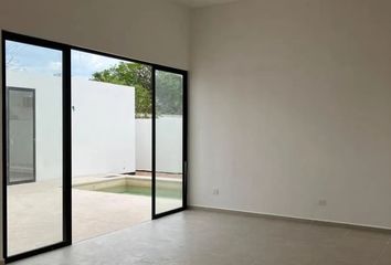 Casa en condominio en  Calle 10, Cholul, Mérida, Yucatán, 97305, Mex