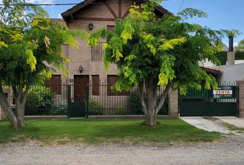 Casa en  Área Centro Este, Neuquén