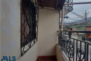 Apartamento en  Tricentenario, Medellín