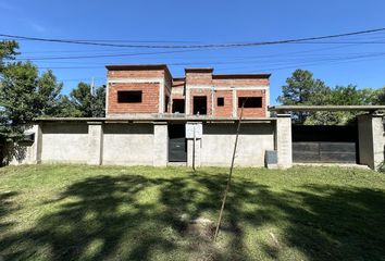 Casa en  Acacias Blancas, Partido De Escobar