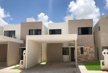 Casa en  Tixcacal Opichen, Mérida, Yucatán