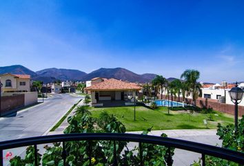 Casa en condominio en  Frutas Y Verduras Renata, Tlajomulco De Zúñiga, Jalisco, Mex