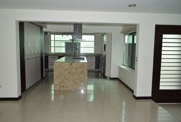 Casa en  Calle Mar Rojo, Country Club, Guadalajara, Jalisco, 44610, Mex