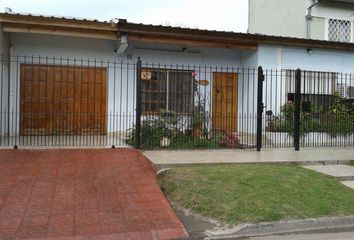 Casa en  Monte Grande, Esteban Echeverría