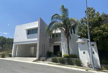 Casa en  Calle Del Quetzal, Los Cristales, Monterrey, Nuevo León, 64996, Mex