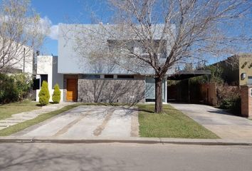 Casa en  La Comarca, Partido De Tigre