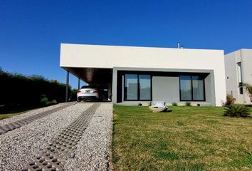 Casa en  Puerto Roldán, Roldán