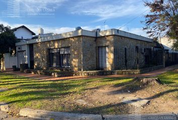 Casa en  Castelar, Partido De Morón